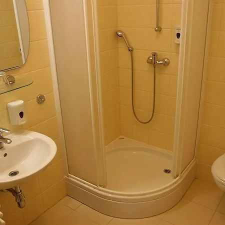 Erasmus Hotel Postojna