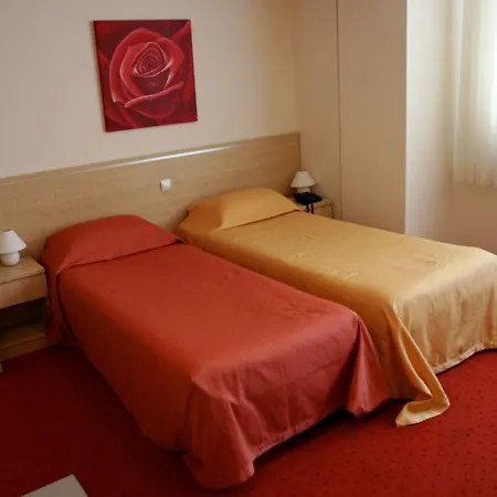 Erasmus 3* Postojna