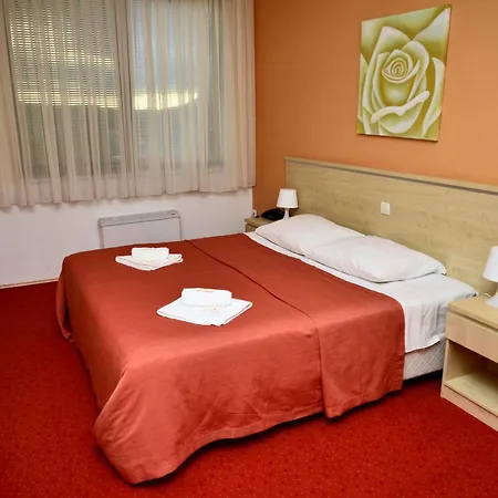 Erasmus Hotel